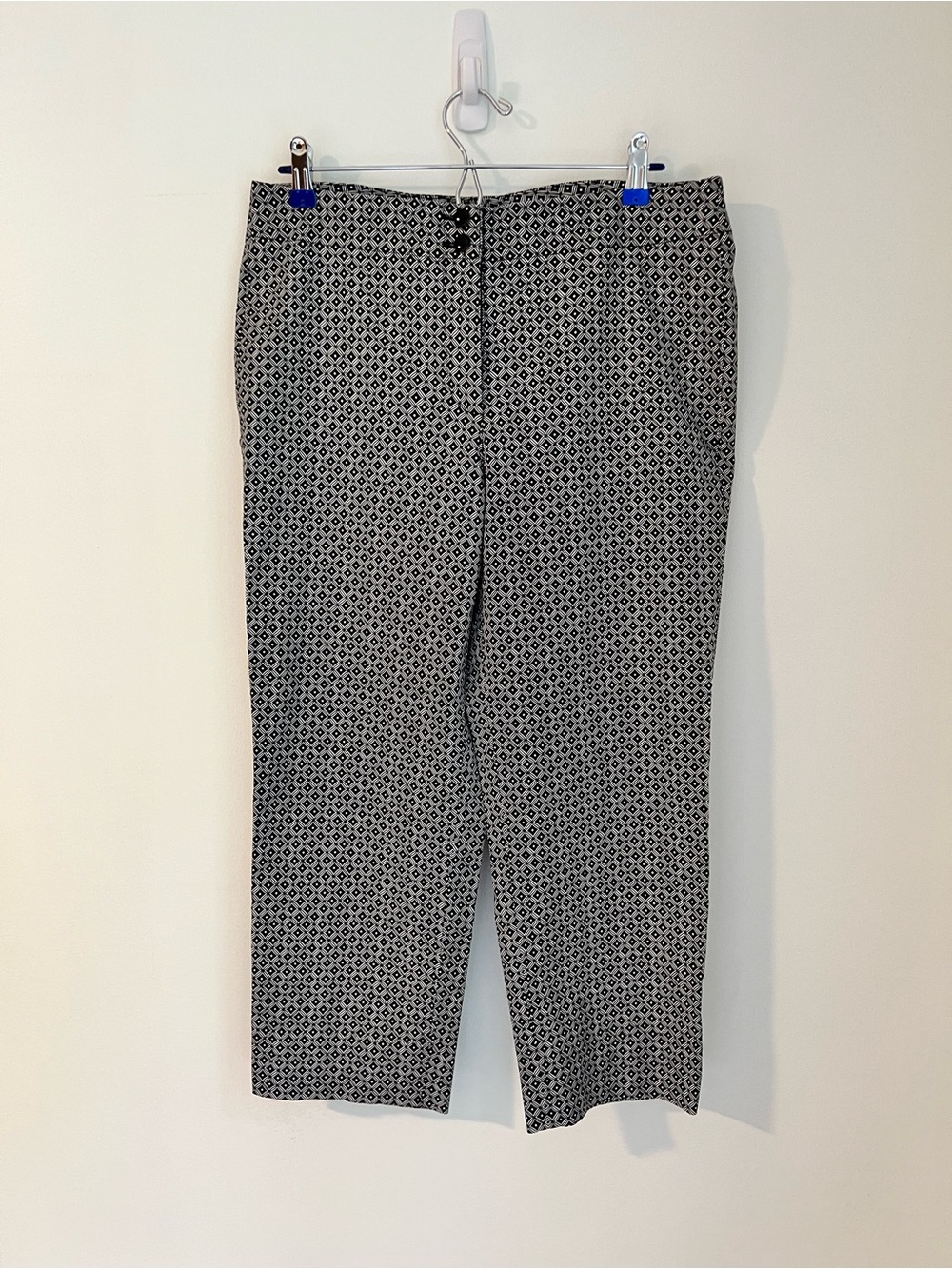 Talbots Heritage Crop Pants Black White Geometric Diamond Print Size 8